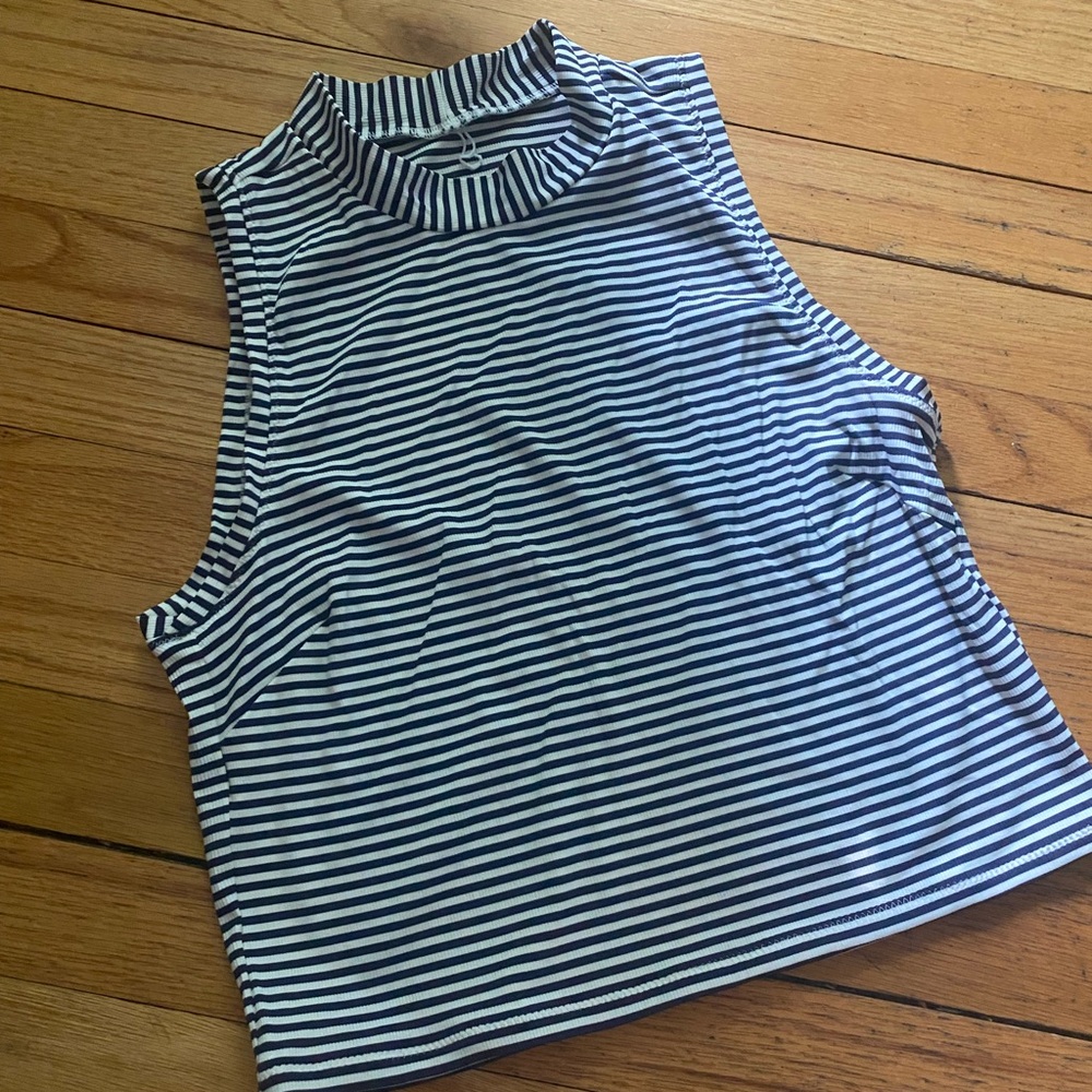 Athleta Mock Neck Rash Guard